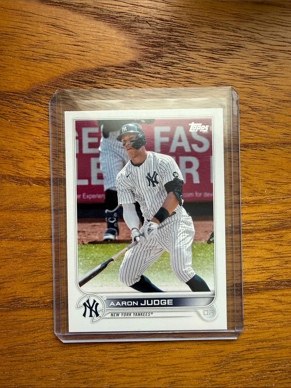 Topps aaron judge Baseball Card - White, Navy & Red Accent